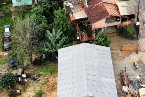 Temporal de granizo destrói plantações, destelha casas e leva cidade de SC a decretar situação de emergência