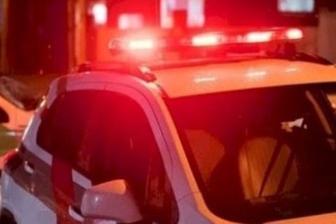 Criminosos invadem casa e furtam joias, perfumes e armas de fogo em Rio do Sul