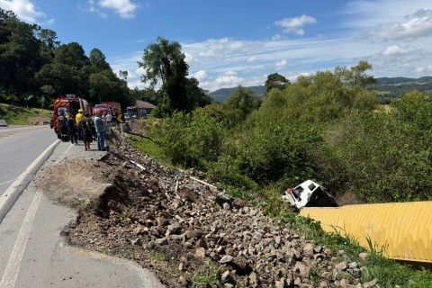 Acidente na BR-470 deixa dois feridos em Agronômica