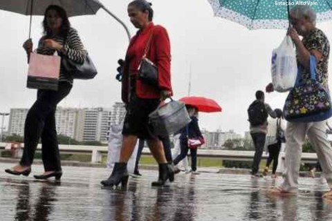 Plano define como SC vai agir diante de enchentes, estiagens e temporais no El Niño
