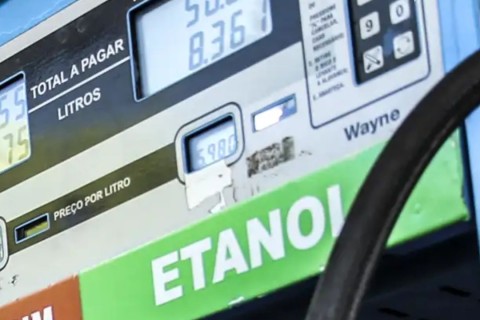 Conselho eleva de 30% para 32% teor de etanol na gasolina por 180 dias