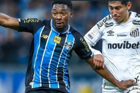 Em jogo movimentado, Grêmio vence e empurra Santos para o Z4 do Brasileirão
