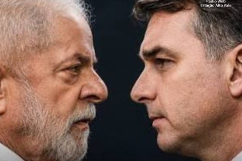 Pesquisa Quaest: em SC, Flávio Bolsonaro lidera com 45% das intenções de votos contra 20% de Lula