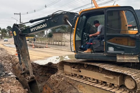 Obras do binário do Budag começam pela rua Lauro Müller