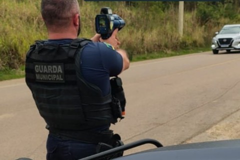 Guarda Municipal reforça fiscalização de velocidade com radar móvel em Rio do Sul