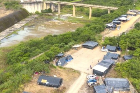 No fim do prazo, decisão de última hora da Justiça mantém comunidade indígena na maior barragem de SC