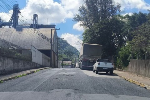 Rua Adolfo Kolping será recuperada nos próximos dias