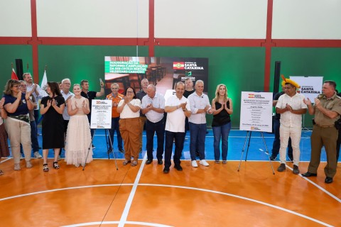 Governo de Santa Catarina entrega reforma e ampliação de escola estadual em Lontras
