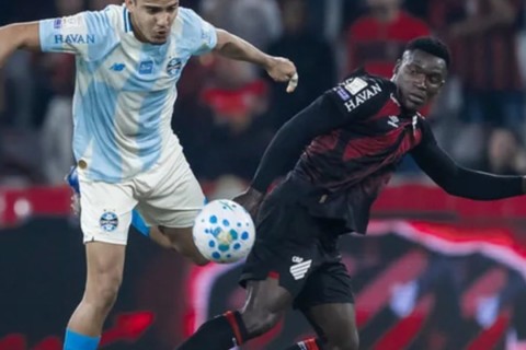 Athletico-PR e Grêmio ficam no empate sem gols em Curitiba