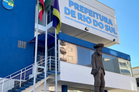 Prefeitura de Rio do Sul abre processo seletivo com salários de até R$ 22,7 mil