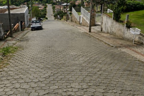Rua Augusto Münzfeld passará por reconstrução completa no bairro Fundo Canoas
