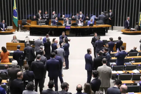 Câmara aprova inclusão de homicídio vicário na Lei Maria da Penha