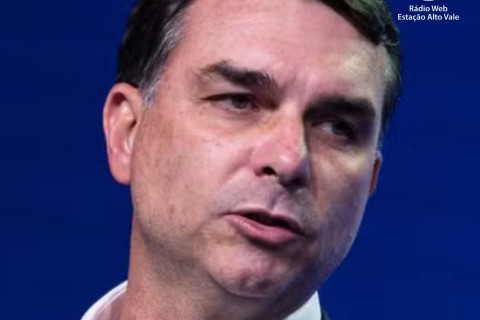 TSE suspende julgamento sobre pesquisa que apontou queda de Flávio Bolsonaro