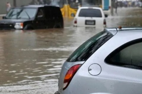 Sul do país entra em alerta vermelho para desastres com chuva acima de 100 mm e ventos de até 100 km/h