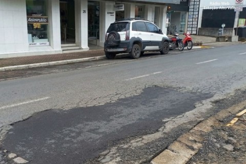 Trecho de acesso à Rua XV de Novembro receberá melhoria emergencial na quarta-feira