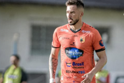 Zé Leandro renova e segue no Santa Catarina Clube para a Copa Santa Catarina
