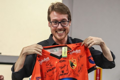 Inspiração que antecede a estreia: Santa Catarina Clube vive noite marcante com Marcos Petry
