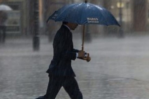 Nova frente fria e cavado coloca 7 estados em rota para chuva intensa e temporais nesta semana