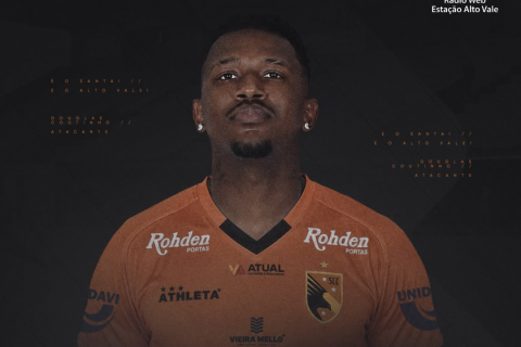 Douglas Coutinho é o novo reforço do Santa Catarina Clube