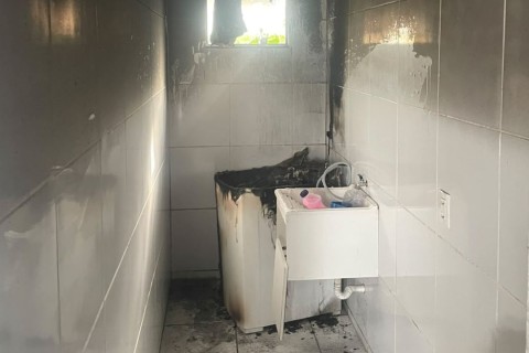 Vizinho controla princípio de incêndio em residência antes da chegada dos bombeiros em Pouso Redondo