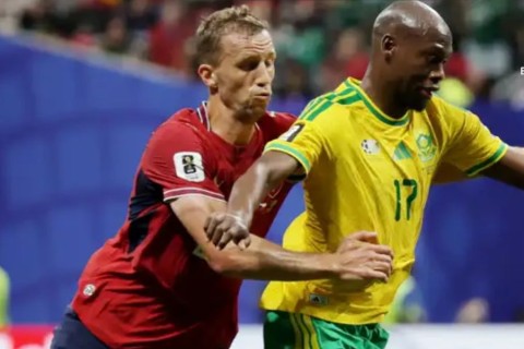 África do Sul sofre gol aos 6 min, reage e empata com República Tcheca