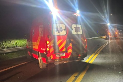 Motociclista morre em colisão com caminhão na BR-470, em Rio do Sul