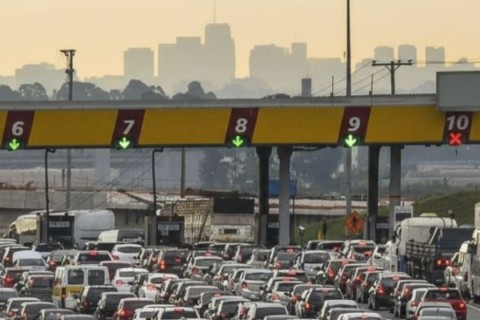 Pedágio pode deixar de ser cobrado nas rodovias para alguns motoristas