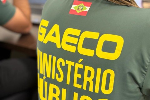 Operação "Gaiola Digital" combate fraudes em licitações e corrupção em municípios catarinenses