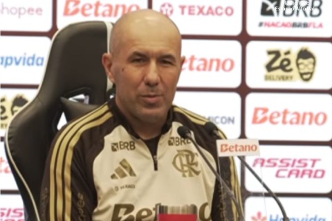 Jardim destaca ‘recomeço’ de atacante do Flamengo e rasga elogios a meia do Atlético