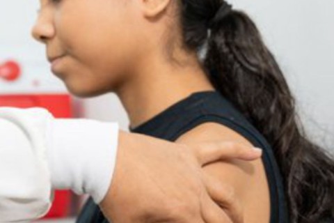 Jovens de 15 a 19 anos podem se vacinar contra o HPV até dezembro